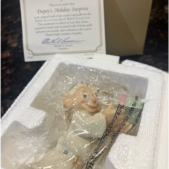 LENOX Snow White And The Seven Dwarfs
Dope's Holiday Surprise Christmas - Picture 3 of 7